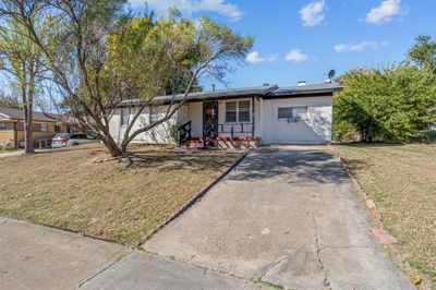 1504 Mary K Lane, House other with 3 bedrooms, 1 bathrooms and null parking in White Settlement TX | Image 2