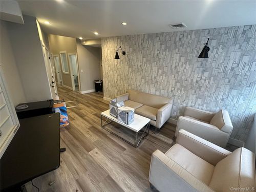 r-1059 Broadway, Woodmere, NY, 11598-1227 | Card Image