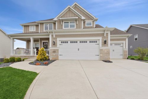 2403 Stirling Dr, Valparaiso, IN, 46383-8955 | Card Image