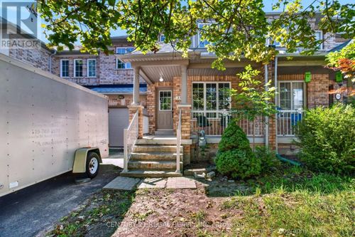 352 Flagstone Way, Newmarket (Woodland Hill), ON, L3X2R3 | Card Image