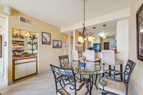 apt-402-7700 Seawall Blvd, Galveston, TX, 77551-3402 | Card Image