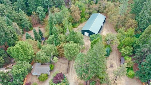 122 Sunny Valley Loop, Wolf Creek, OR, 97497 | Card Image
