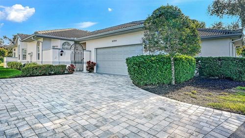 13-5701 Long Common Cir, SARASOTA, FL, 34235-2425 | Card Image
