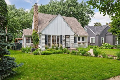 4145 Zenith Ave N, Robbinsdale, MN, 55422-1523 | Card Image