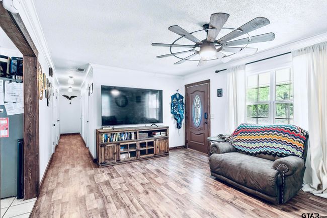 902 S Florey Ave, House other with 3 bedrooms, 2 bathrooms and null parking in Mt Pleasant TX | Image 6