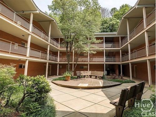b307-250 Little St, Athens, GA, 30605-5439 | Card Image