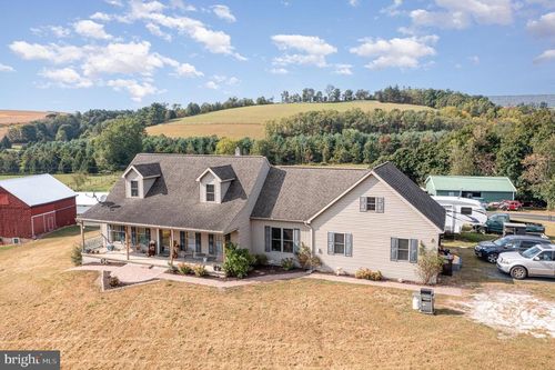 1564 Creek Rd, PITMAN, PA, 17964-9117 | Card Image