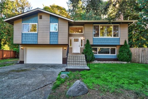 10427 41st Ave Ne, Marysville, WA, 98271-7225 | Card Image