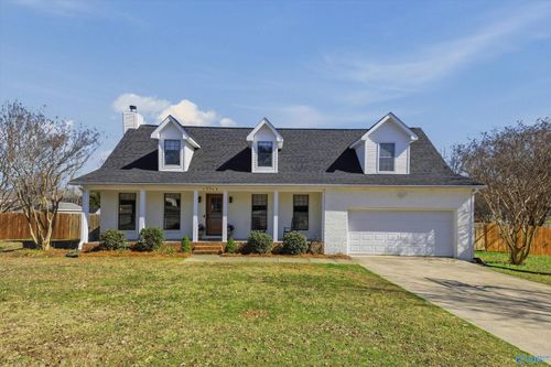 11148 Dove Dr, Madison, AL, 35756-4302 | Card Image