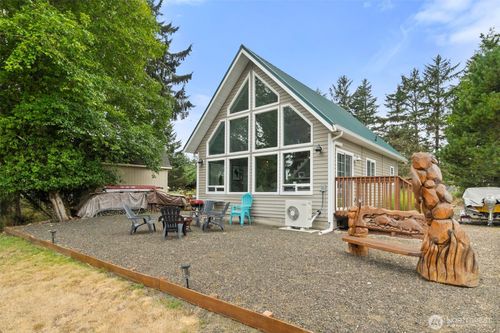 156 Dolphin Ave Ne, Ocean Shores, WA, 98569-9529 | Card Image