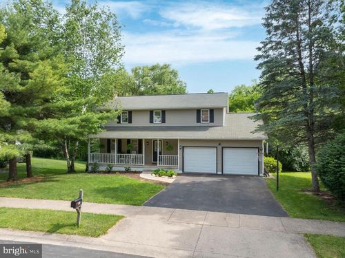 655 Berkshire Dr, State College, PA, 16803-3342 | Card Image