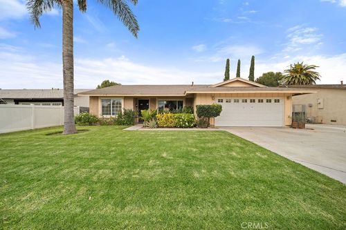 4660 Marathon Pl, Riverside, CA, 92505-2856 | Card Image