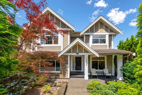 24382 104 Ave, Maple Ridge, BC, V2W2C4 | Card Image