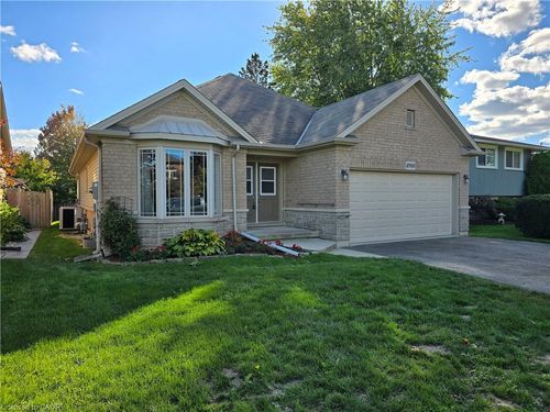 4900 Cameron Street, Lincoln, ON, L0R1B5 | Card Image