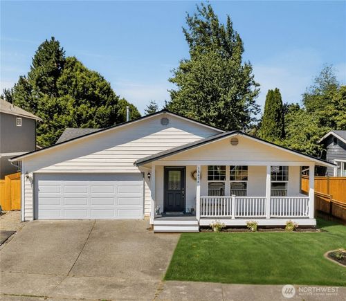 15434 167th Ave Se, Monroe, WA, 98272-2649 | Card Image