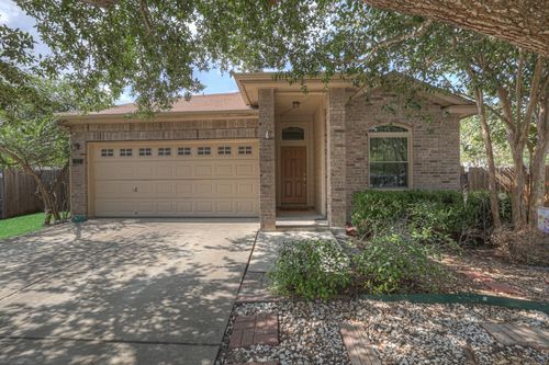 522 Pecos Cir, New Braunfels, TX, 78130-9127 | Card Image