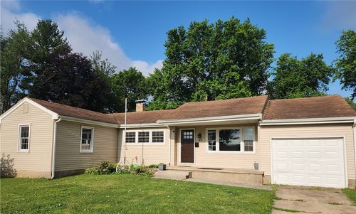 89 Pifers Ln, Sullivan, IL, 61951-1657 | Card Image