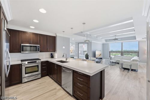 5511-9115 Strada Pl, NAPLES, FL, 34108-2894 | Card Image