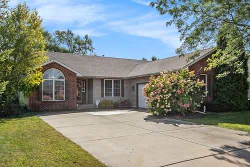 10837 Maloian Dr, Saint John, IN, 46373 | Card Image