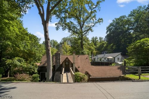 46 Glenside Trl, Sparta, NJ, 07871-1244 | Card Image