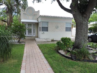 1630 Tyler St, House other with 3 bedrooms, 3 bathrooms and null parking in Hollywood FL | Image 1