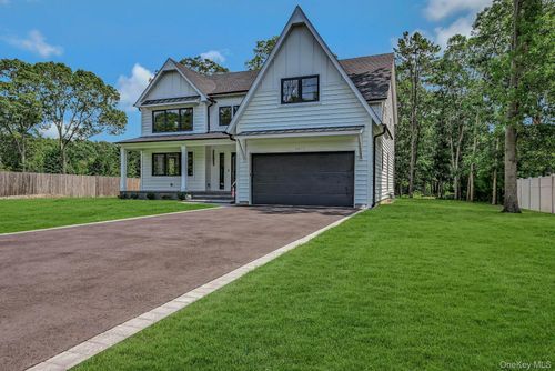 291 Pond Rd, Bohemia, NY, 11716-3410 | Card Image