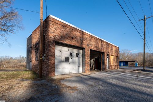 2606 Geer Hwy, Marietta, SC, 29661-9514 | Card Image