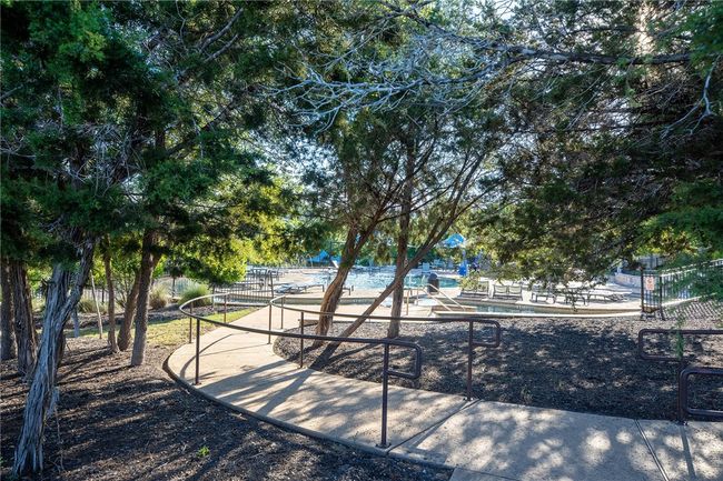 Community Amenities | Image 38
