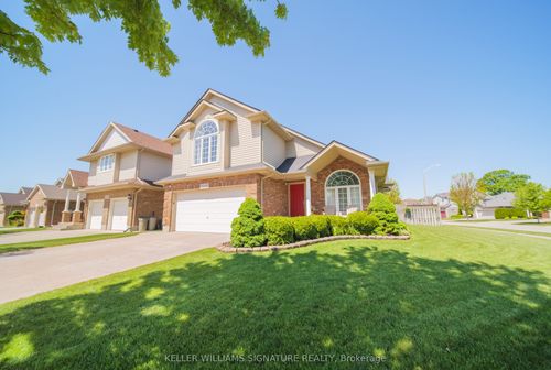 7005 St Michael Ave, Niagara Falls, ON, L2H3N9 | Card Image