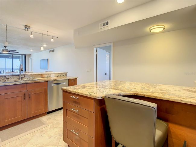 APT-516 - 18304 Gulf Blvd, Condo with 2 bedrooms, 2 bathrooms and null parking in REDINGTON SHORES FL | Image 24
