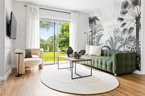 left-side-20075 Sw 87th Pl, Cutler Bay, FL, 33189-1929 | Card Image