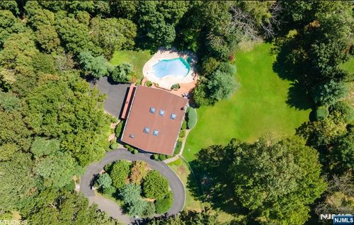 46 Overlook Rd, Alpine, NJ, 07620-1066 | Card Image