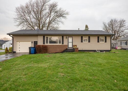 1109 14th Ave, Orion, IL, 61273-9623 | Card Image