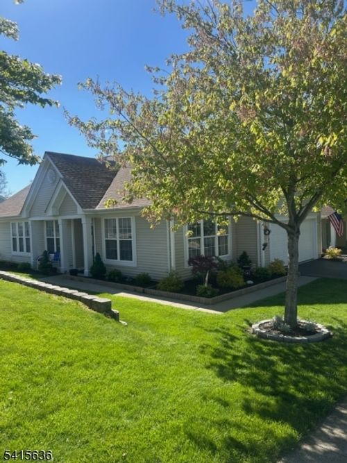 95 Kensington Cir, Belvidere, NJ, 07823-1715 | Card Image