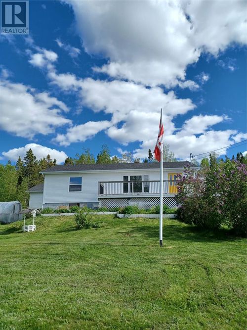 124 Riverside Rd E, Glovertown, NL, A0G2M0 | Card Image