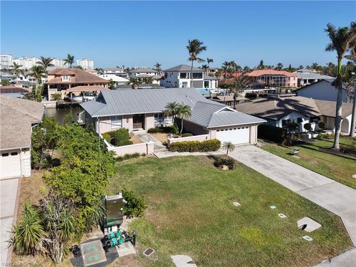 327 Conners Ave, NAPLES, FL, 34108-2123 | Card Image