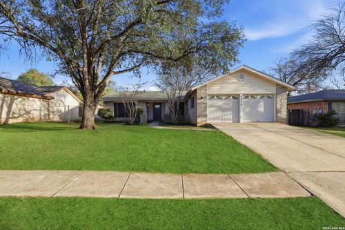 7422 High Stepper Ln, San Antonio, TX, 78240-3237 | Card Image