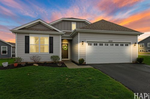 1200 Redtail Cir, Woodstock, IL, 60098-7209 | Card Image