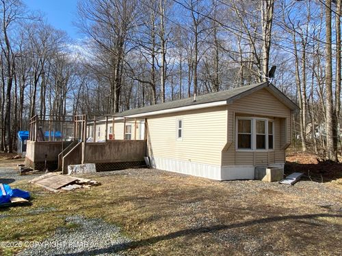 26 Smoke Signal Path, Gouldsboro, PA, 18424-8882 | Card Image