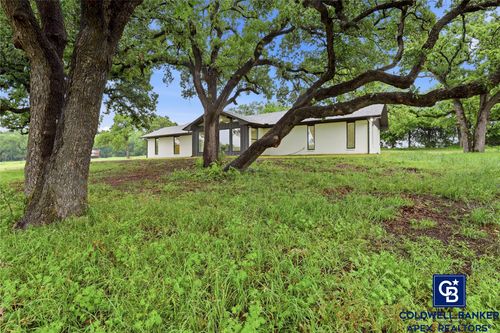 11458 State Highway 171, Covington, TX, 76636-4410 | Card Image