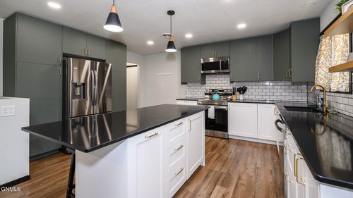 1322 Ridgeview Lane Ne, Bismarck, ND, 58501 | Card Image