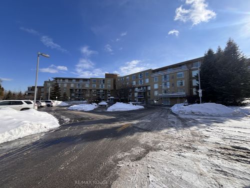 513-452 Scarborough Golf Club Road, Scarborough, ON, M1G1H1 | Card Image
