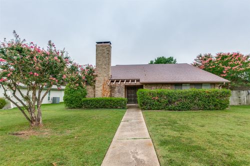 1802 Auburn Dr, Richardson, TX, 75081-3122 | Card Image
