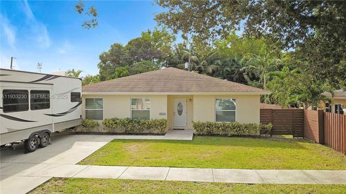 6270 Arthur St, Hollywood, FL, 33024-5955 | Card Image