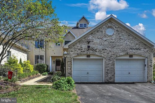 916 Rivergate Ct, MILLERSVILLE, PA, 17551-2127 | Card Image