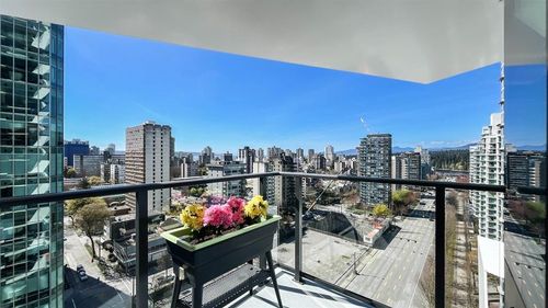 170x-620 Cardero Street, Vancouver, BC, V6G0C7 | Card Image