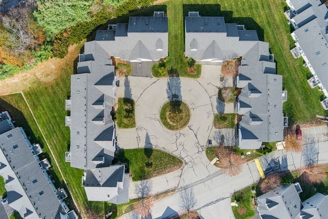 E - 4 Strawberry Ln, Condo with 2 bedrooms, 3 bathrooms and 1 parking in Hudson MA | Image 39
