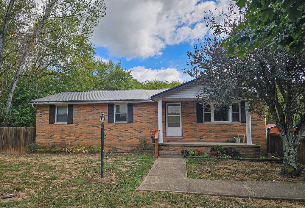 Graham School Rd, Gallipolis, OH 45631