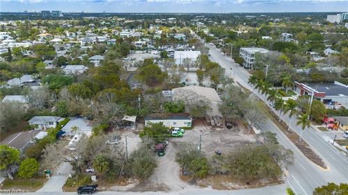 3612 Bayshore Dr, Naples, FL, 34112 | Card Image