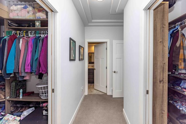 2 Walk in closets one on left and one on the right | Image 25